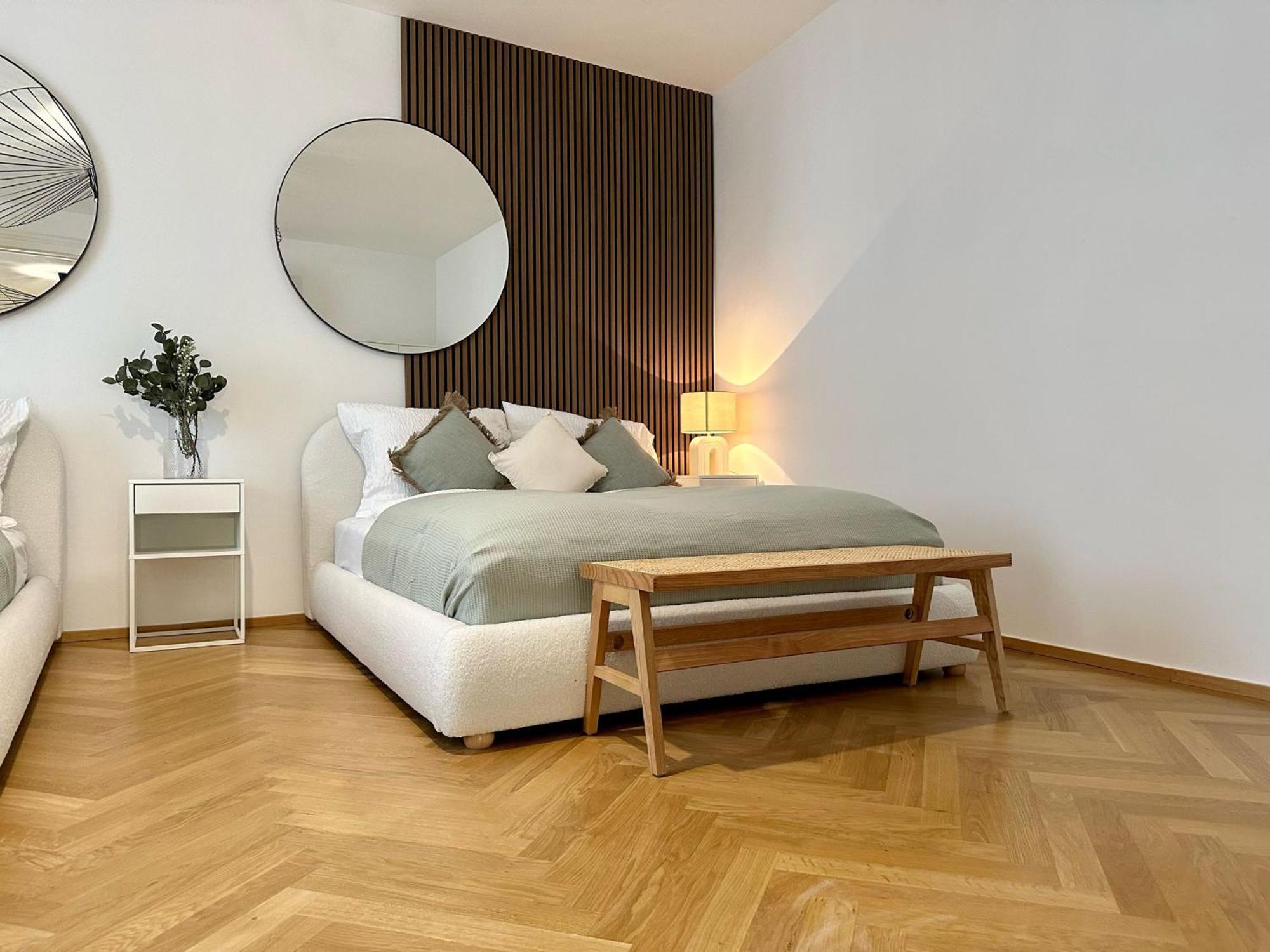 Designer Apartment Near Main Station Виена Екстериор снимка